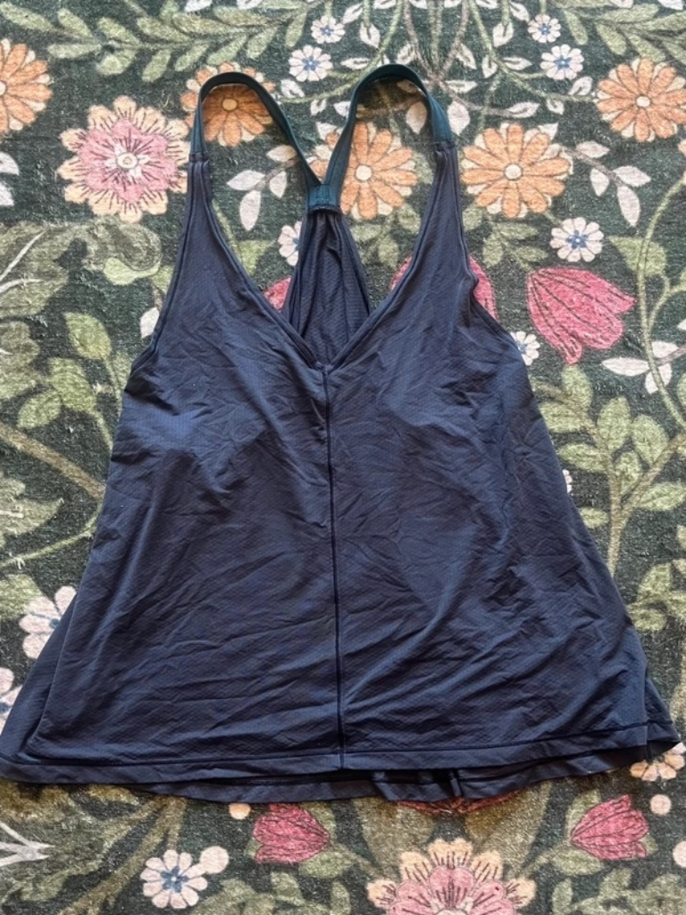 🫐 Lululemon Flowy Peplum Workout Tank 🫐